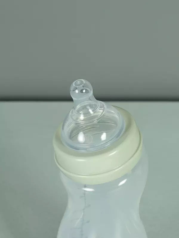 Бутылочка антиколиковая с силиконовой соской 250 мл 0+ Rant арт. 1005 green
